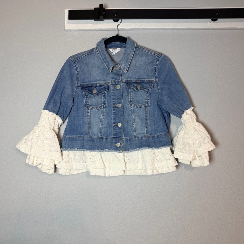Crown & Ivory Peplum Lace Jean Jacket Size PM Petite Medium Tiered Cream Eyelet